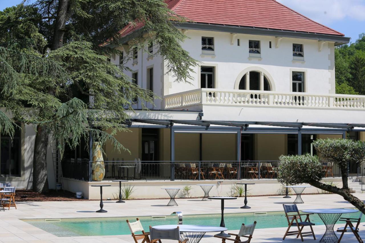 فندق Sequoias Golf & Ressort Ruy-Montceau المظهر الخارجي الصورة