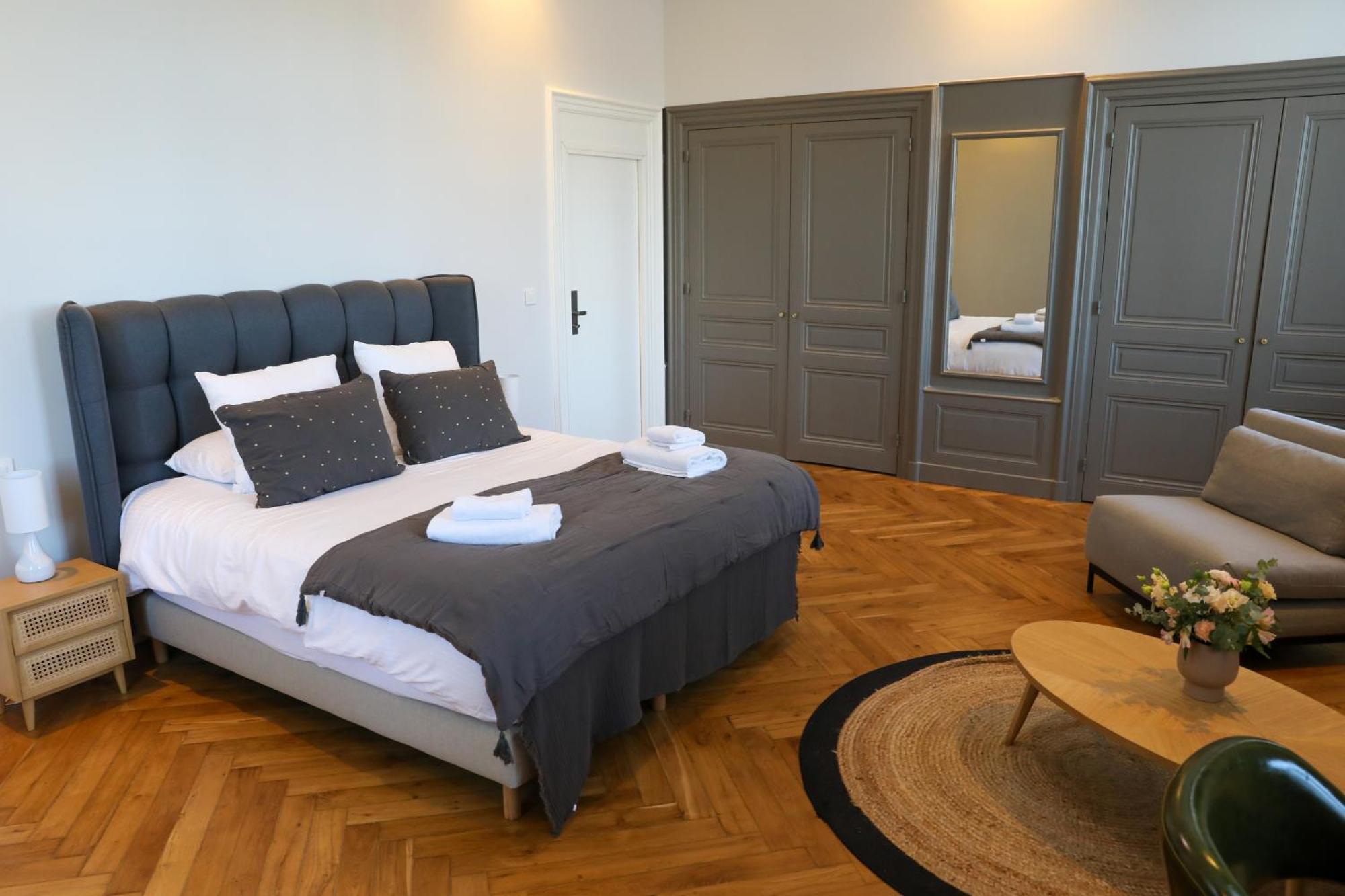 فندق Sequoias Golf & Ressort Ruy-Montceau المظهر الخارجي الصورة